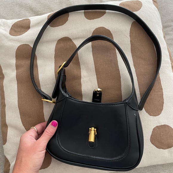 Cute Black Purse - Picture 3 of 3